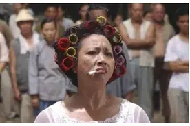 成龙洪金宝要叫她师姐，三次拒绝周星驰邀请，一个角色成为经典图片