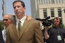 NBA的丑闻，前裁判员蒂姆多纳吉在被贿赂后，是如何操纵比赛的？图片