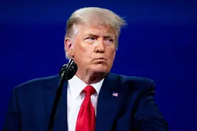 特朗普杀回来了，向中国索赔10万亿美元！被他先毁掉的可能是美国图片