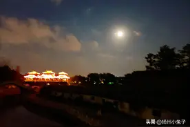 遥想中秋，云淡风轻同赏天上月图片
