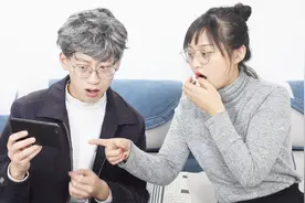 女儿说晚上睡觉有人摸她的脸，父亲偷装监控，看到监控后真相大白视频封面