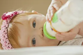 冻母乳营养到底有没有流失？显微镜2000倍放大的结果，略意外图片