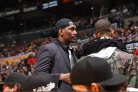 NBA制定规则的人没打过球，赶快去打吧，因为有些规则还得改图片