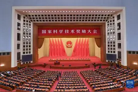 25人同一天登上人民大会堂，毕业于同一所大学！陕西“最牛学神团”火了！图片