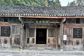 湖北明代金丝楠木老屋 历经438年至今完好 全国仅此一栋价值8亿图片