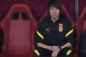 0-3！国足惨败澳大利亚，沦为垫底，李铁12连胜终结+弃用2大归化图片