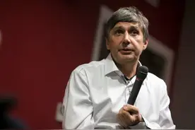 石墨烯之父Andre Geim教授的2020年图片