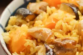 南瓜鸡肉焖饭，一锅搞定所有图片