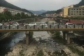 秦岭中最狭窄的县城——柞水县图片