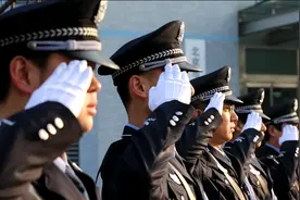 图说四中故事 | 今天，我们要被法警小哥哥圈粉了图片