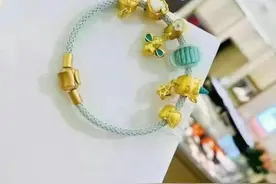 黄金周生生新款图片