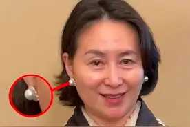为何偏偏喜欢你，何超琼35年后再戴这耳环，她到底多爱陈百强？图片