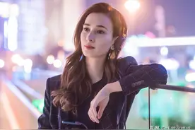 《他其实没有那么爱你》：世界越疯狂，我们越坚强图片
