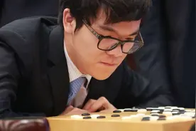 柯洁天赋不逊李昌镐！追18冠不是梦 夺第八冠只比他大3个月图片