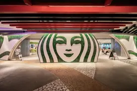 星巴克颠覆空间，新装修体现“未来风格”图片