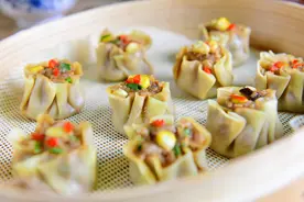 比包子饺子都容易做的烧麦，好吃好看全家抢着吃图片