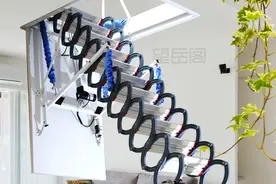 望岳阁楼梯图片