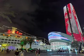 广东深圳：海上世界 再现夜经济繁荣图片