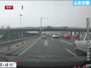 长泰【覆车之戒】随意变道一时爽，出了车祸看你敢不敢！图片