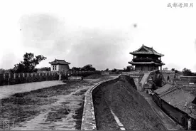 成都老照片：人民南路，跳伞塔，游乐园，青年宫，啤酒厂，青龙场图片