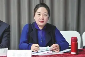 民建会员王晓芳：讲会史的小“苔花”图片