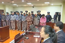 贵阳南明区灯笼坡：从此再无“张二姐”！图片