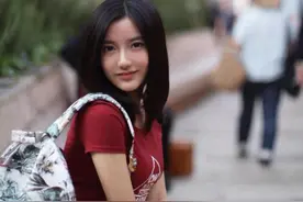 清华大学状元校花，美貌与智慧并存，简直是行走的招生简章图片
