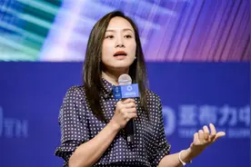 东北新首富来了，妻子还有个弟弟，却成功接手了6家上市公司图片