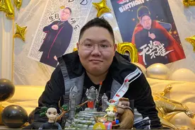 PDD和大司马的关系有多铁？PDD过生日，两人笑得像个孩子！图片