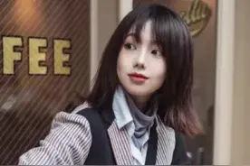 澳洲毕业、27岁美女网红飞机上猝死！百万粉丝涌入微博悼念图片
