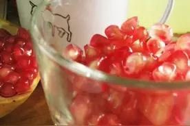 蜂蜜和石榴相克吗，能一起吃吗？图片