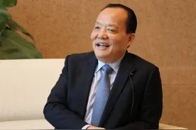 浙江穷小子，小学文化却成打工皇帝身价59亿，他是怎么做到的？图片
