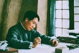 《论持久战》折服日军，日军机枪射手拜读完，一度想要投奔延安图片