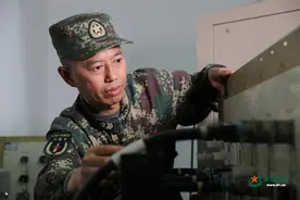我们在战位报告 英雄篇章｜兵王转身 忠心依旧图片