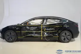 国产特斯拉Model 3居然更安全！进口版车主：我们才是真韭菜？图片