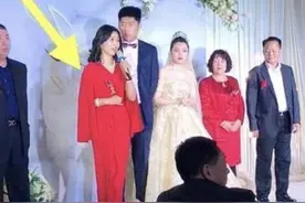“贵妇婆婆”走红，婚礼上风头碾压儿媳，网友：谁才是主角图片
