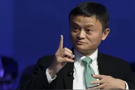 一只螃蟹8条腿，100只呢？回答800当场淘汰，而95后小伙机智通过图片