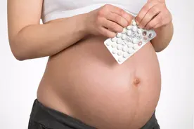 孕期嗓子疼，吃了消炎药会对胎儿有影响吗？视频封面