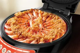 电饼铛很多家都有，怎么清洁的干净是个问题，现在教给你图片