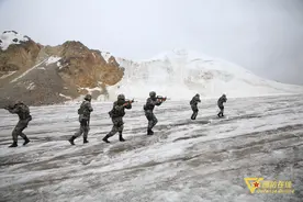 第77集团军某旅武装侦察连：在高原环境下锤炼官兵高昂士气图片