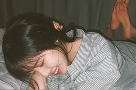 第三十一期：高清苹果壁纸，抖音少女梨涡允允图片