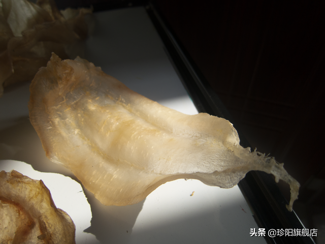 怀孕吃燕窝还是吃花胶 2026年孕妇食燕窝还是食花胶好