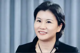 湖南女首富：15岁进厂打工，靠玻璃起家，45岁挣下500亿，凭啥？图片