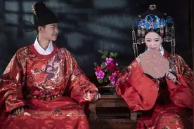 官员带头僭越、女子喜好男装，明朝子民哪来的胆子公然“服妖”？图片