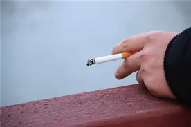 烟瘾大不大，该如何检测？给出一份测试表，对照自查一下图片