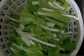 肉汁盖小白菜，好吃又下饭！比五星级酒店做的好吃图片
