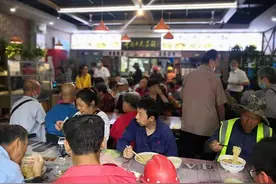 阿索金大碗牛肉面，“何止是一碗面，更是一碗情”图片