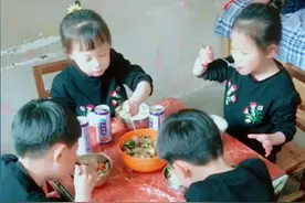 龙凤四胞胎宝爸：刚结婚的时候想买房、买车，生了四个一切破灭了图片