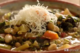自制蔬菜通心粉汤    杰米·奥利弗 Jamie Oliver图片