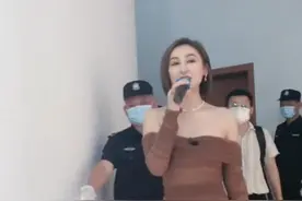 TVB花旦高海宁现身商演，穿紧身裙不见赘肉，爆红后3个月赚7位数图片